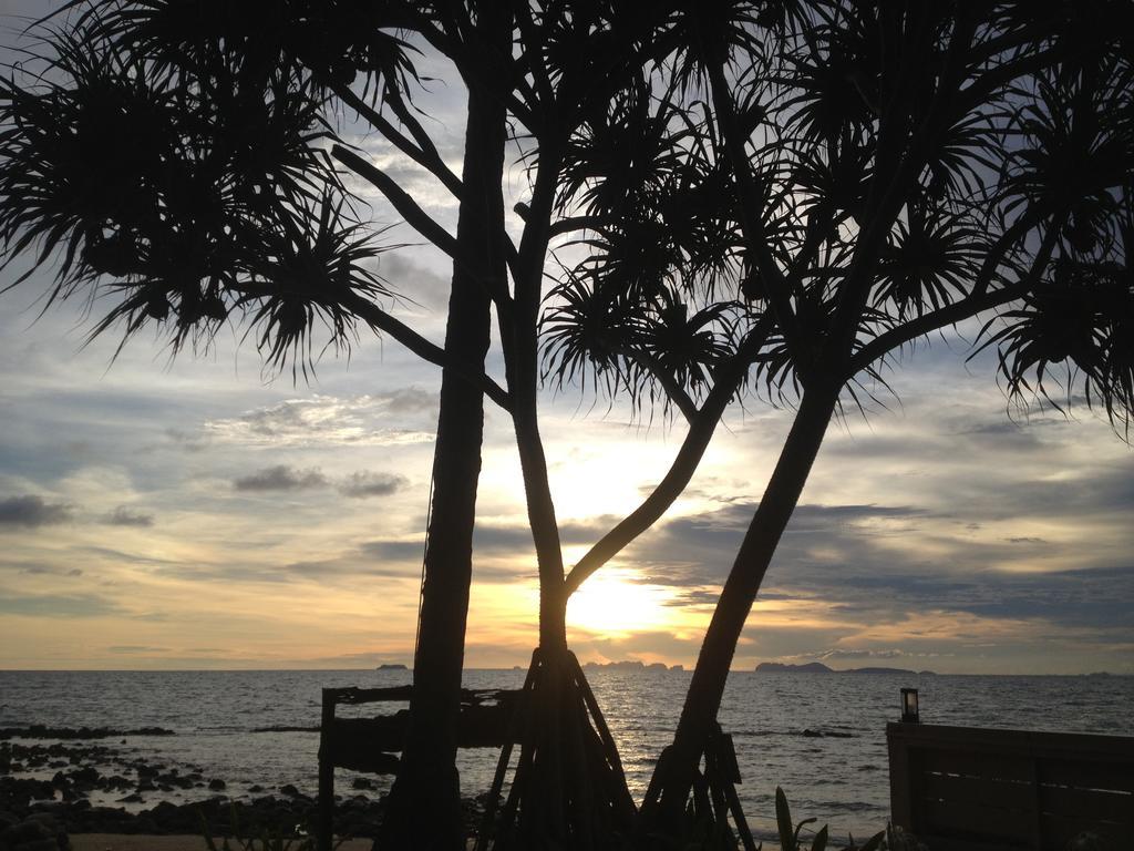 Nautilus Right On The Beach - Adult Only - Sha Extra Plus Ko Lanta Екстериор снимка